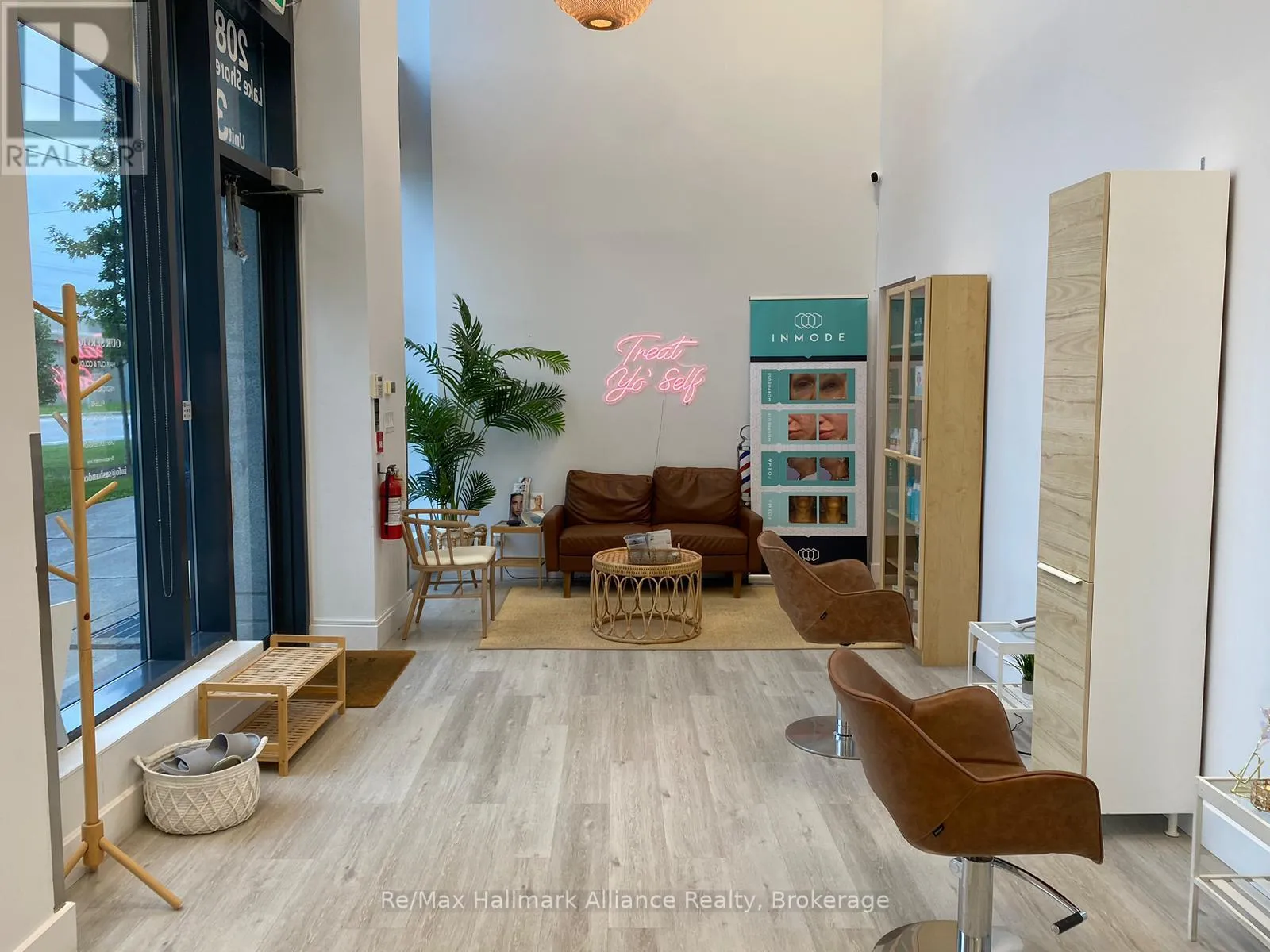 Commercial Sale For Sale