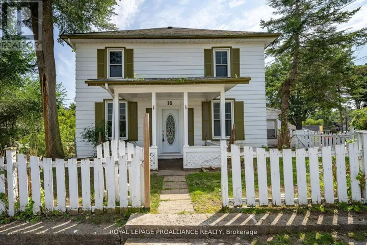 16 BRIDGE STREET, Prince Edward County (Picton Ward), Ontario K0K2T0