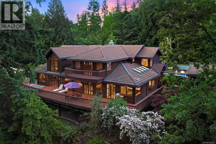 1717 Glen Urquhart Dr, Courtenay, British Columbia V9N3Y3