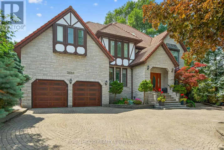 2460 HAMMOND ROAD, Mississauga (Sheridan), Ontario L5K1T2