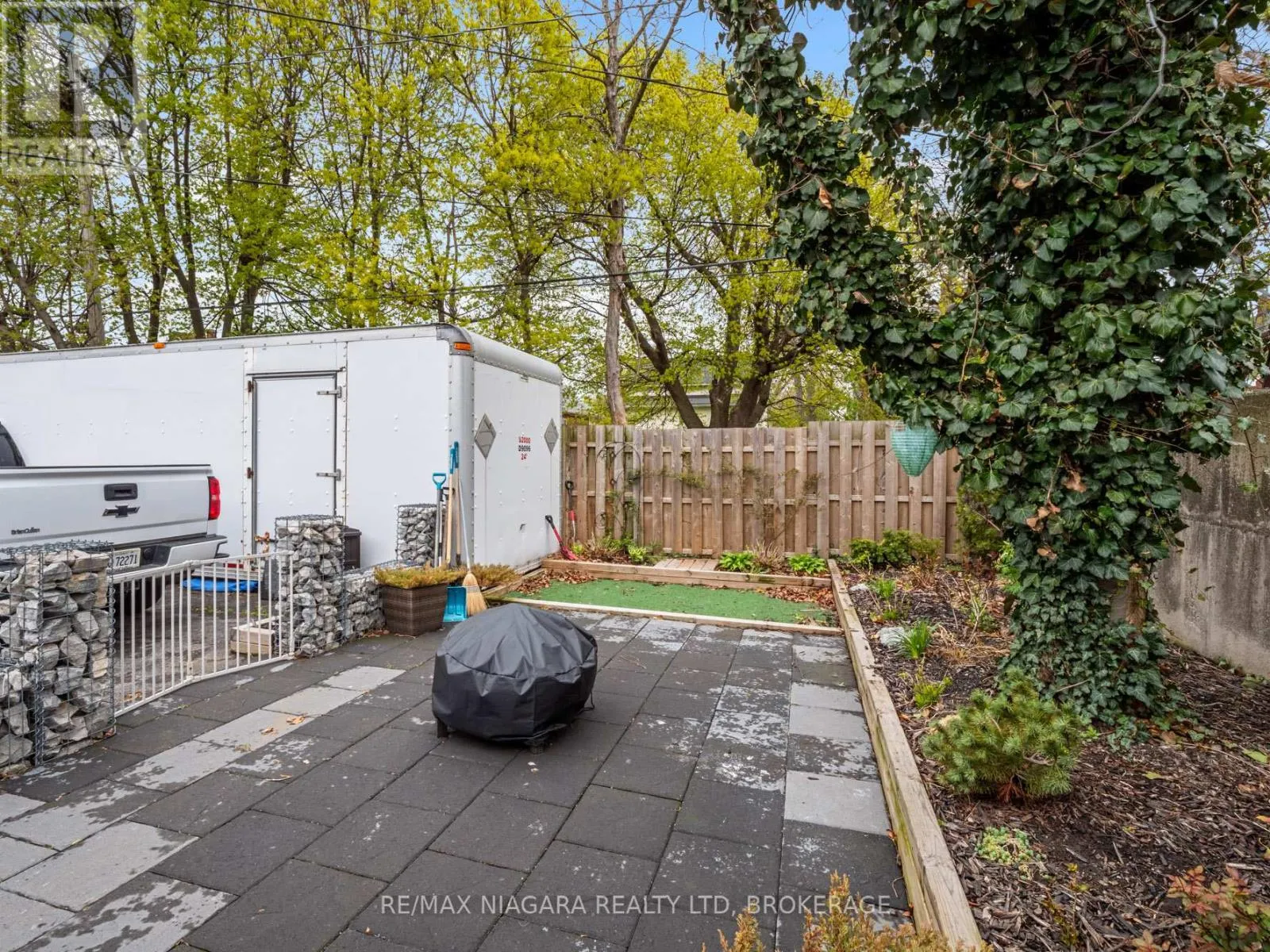Commercial Sale For Sale