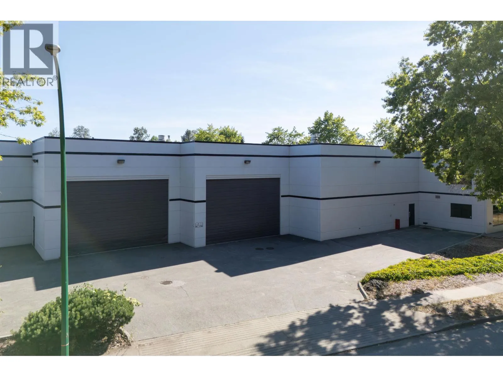 Commercial Sale For Sale