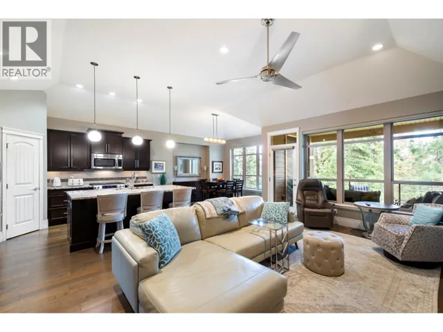 4346 Gallagher's Fairway S, Kelowna, British Columbia V1W4X4