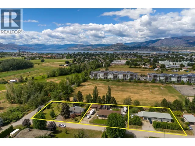 3240 St. Amand Road, Kelowna, British Columbia V1W3P1