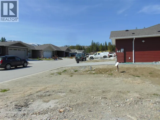 2715 Golf Course Drive Unit# 17, Blind Bay, British Columbia V0E1H1