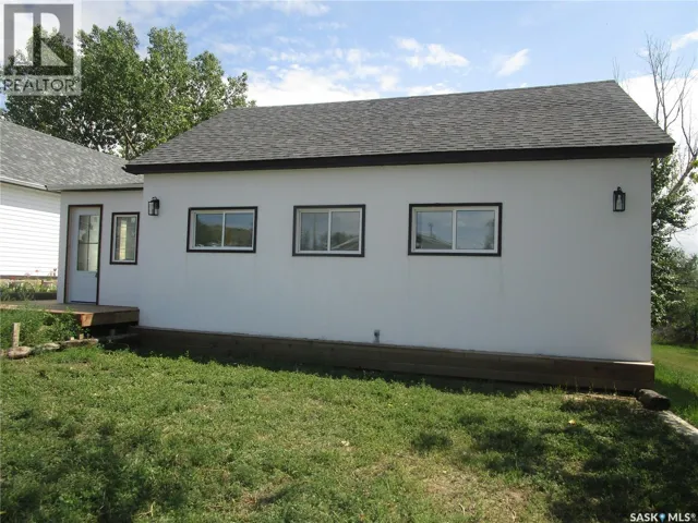 2011 1st STREET S, Rockglen, Saskatchewan S0H3R0