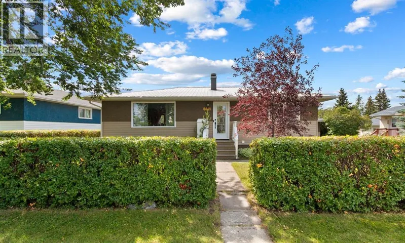 5621 50 Street, Olds, Alberta T4H1J1