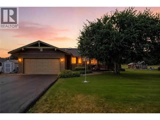 2552 Golf View Crescent, Blind Bay, British Columbia V0E1H2
