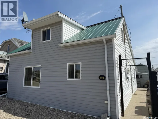 233 Central AVENUE, Montmartre, Saskatchewan S0G3M0