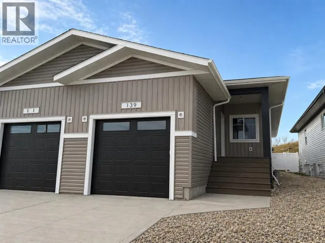 139 Gray Close, Sylvan Lake, Alberta T4S0W4