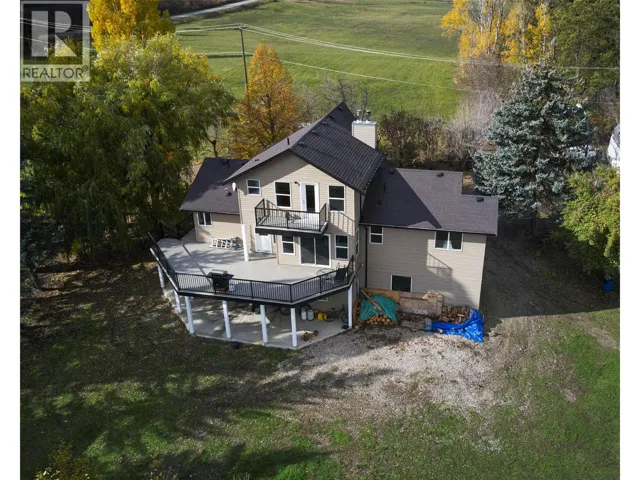 2234 Tappen Notch Hill Road, Tappen, British Columbia V0E2W1