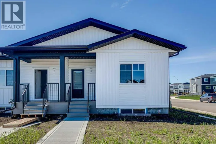 3 Gray Close, Sylvan Lake, Alberta T4S0W4