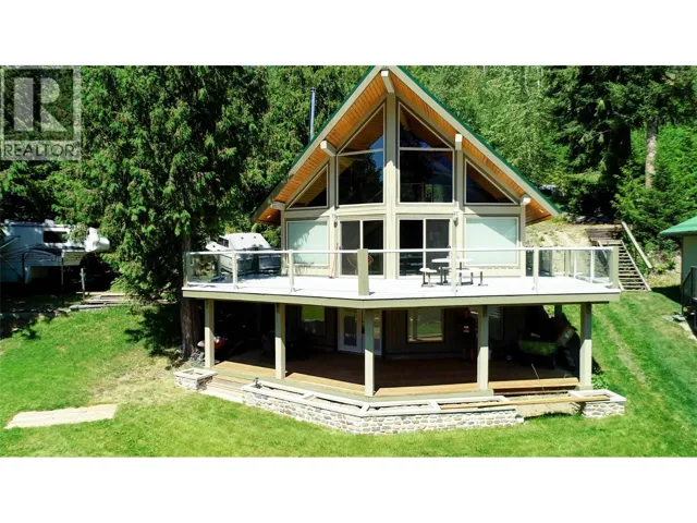 7540 RUSSEL FSR Creek Unit# 17, Barriere, British Columbia V0E0A9