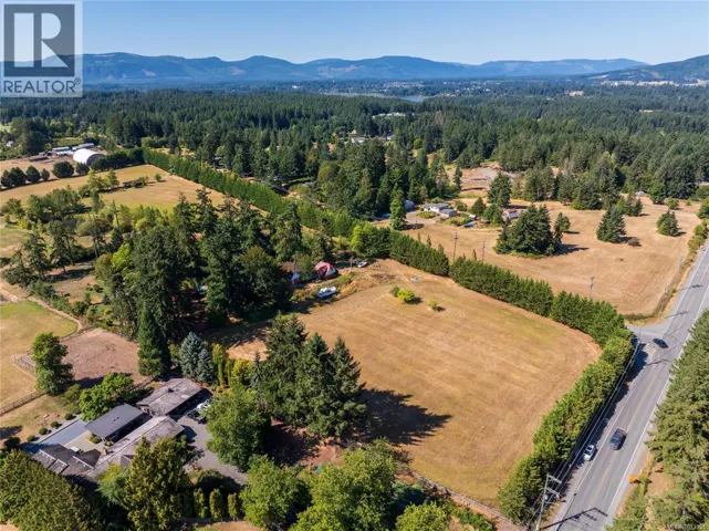 6883 Lakes Rd, Duncan, British Columbia V9L5W4