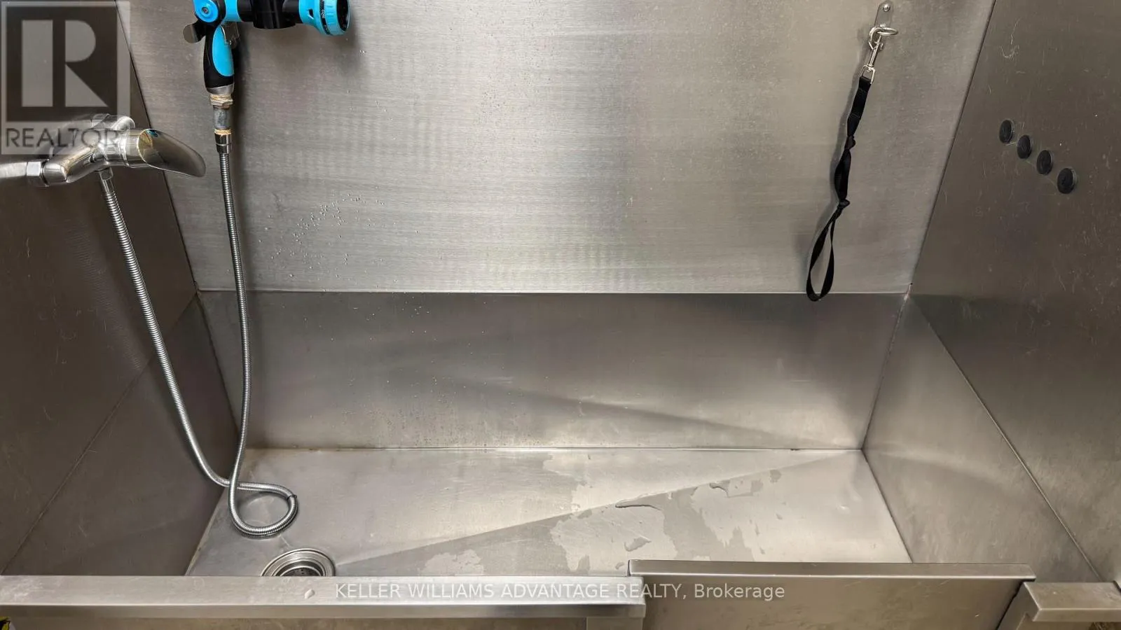 Commercial Sale For Sale