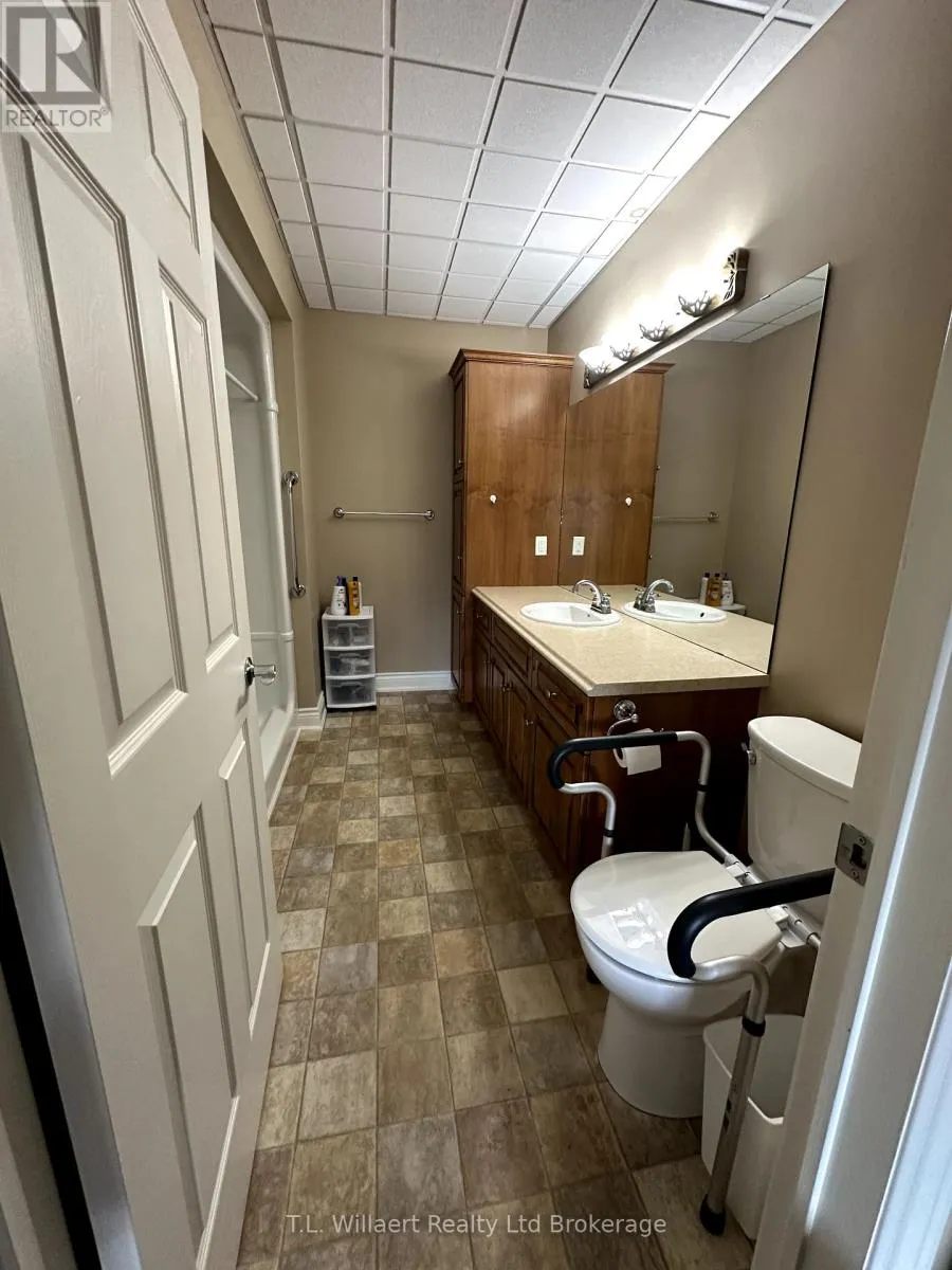 Commercial Sale For Sale