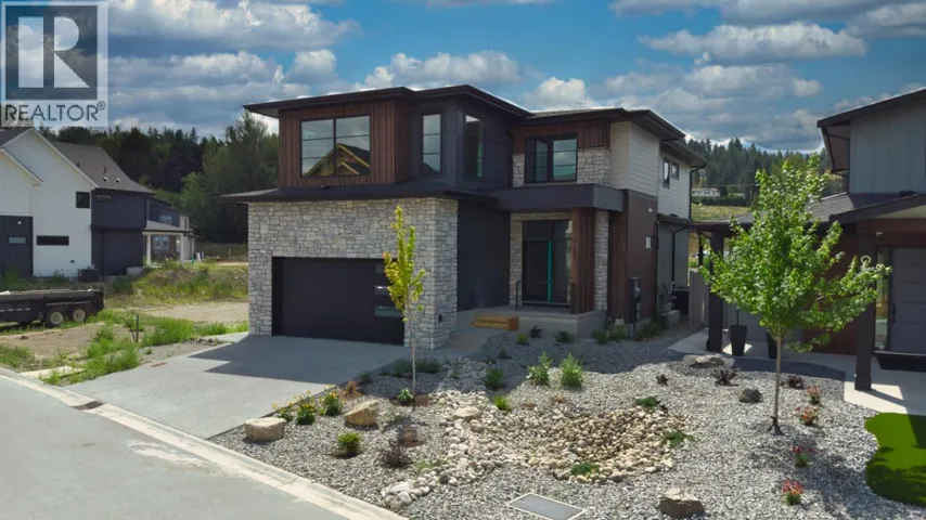 925 Bull Crescent, Kelowna, British Columbia V1W0E6