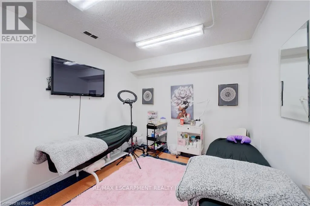 Commercial Sale For Sale