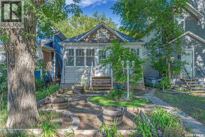 2223 TORONTO STREET, Regina, Saskatchewan S4P1N5