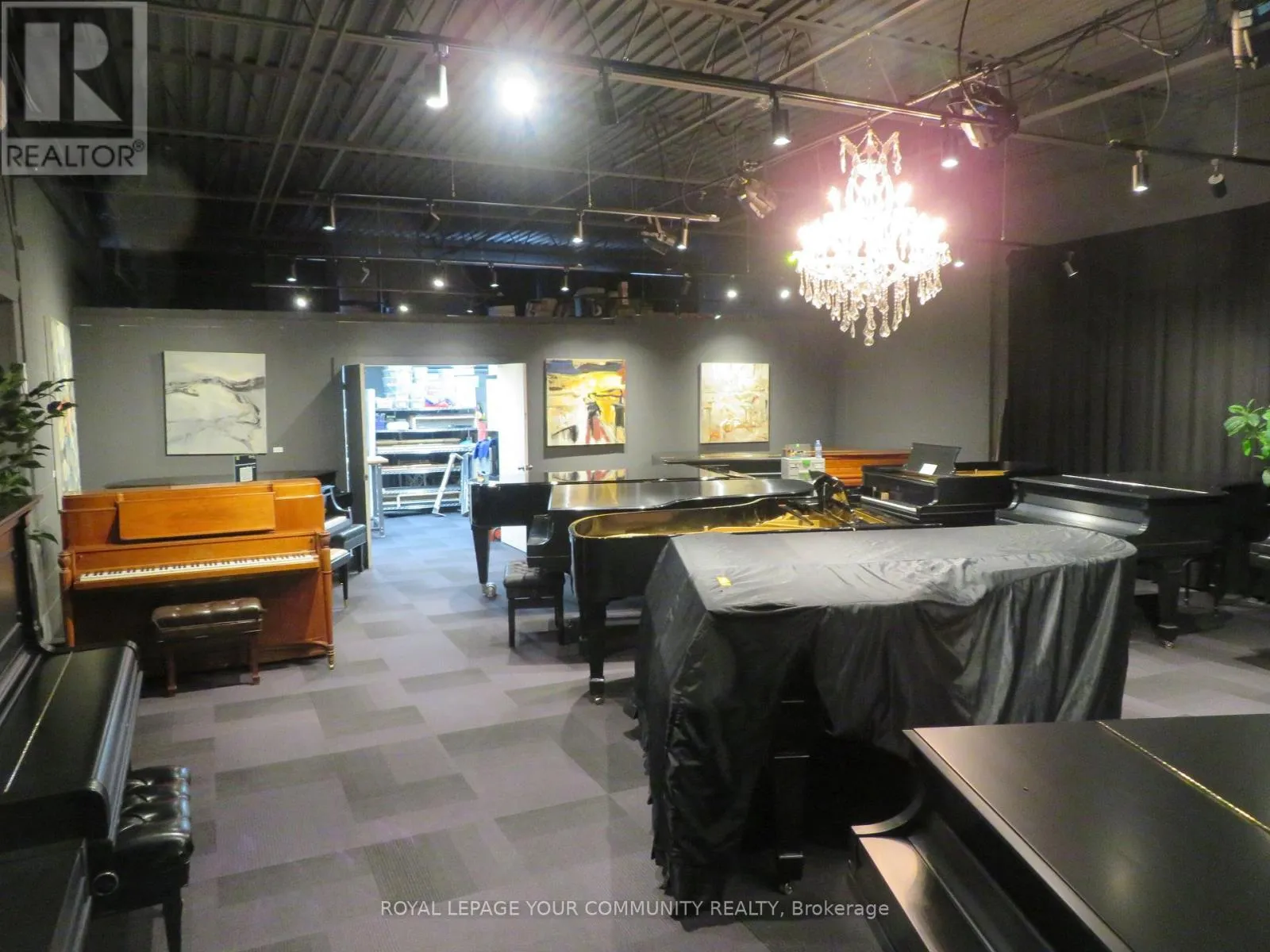Commercial Sale For Sale