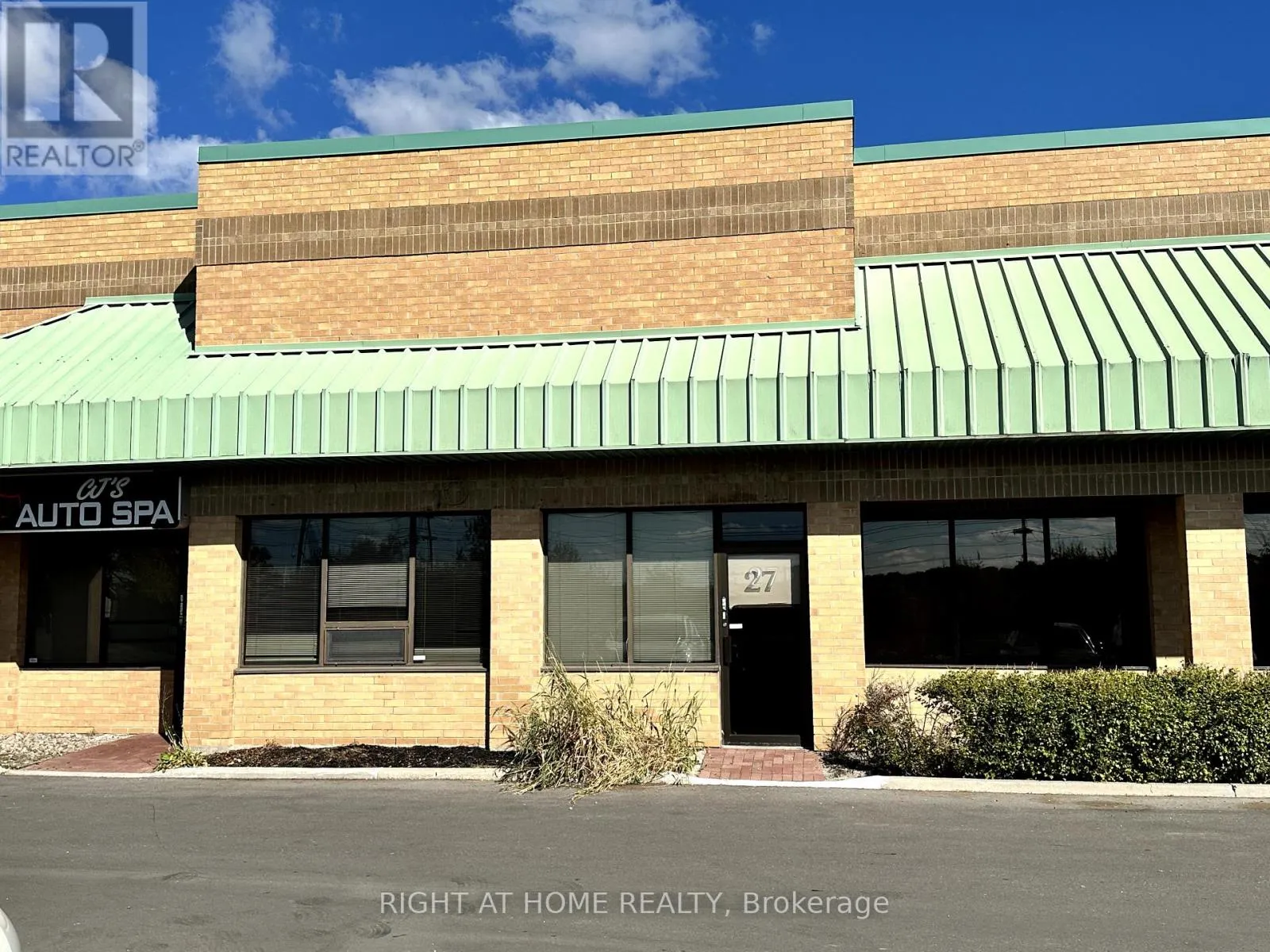 Commercial Sale For Sale