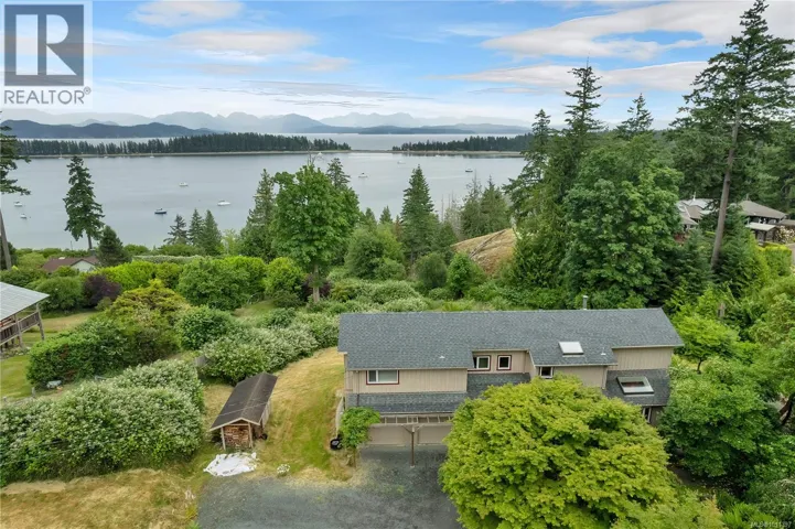 1418 Schooner Rd, Quadra Island, British Columbia V0P1H0