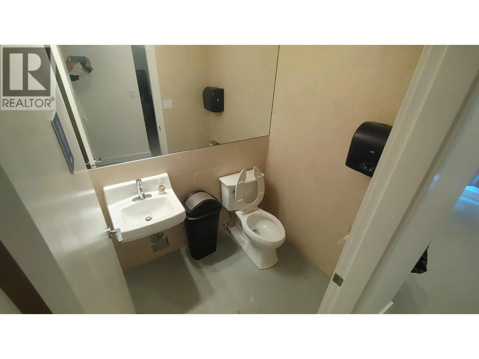 Commercial Sale For Sale