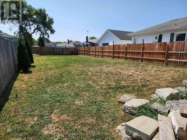 79 MARTIN STREET, Welland (Broadway), Ontario L3C2W4
