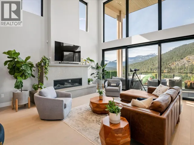 9292 STELLAR'S WAY, Whistler, British Columbia V8E1M1