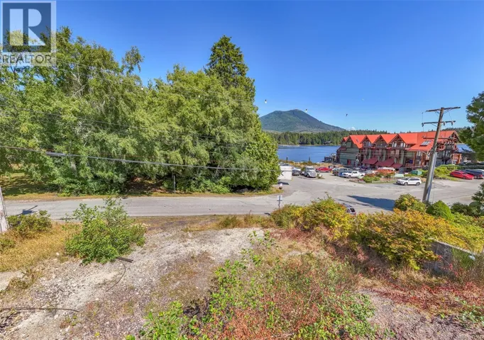 1672 Cedar Rd, Ucluelet, British Columbia V0R3A0