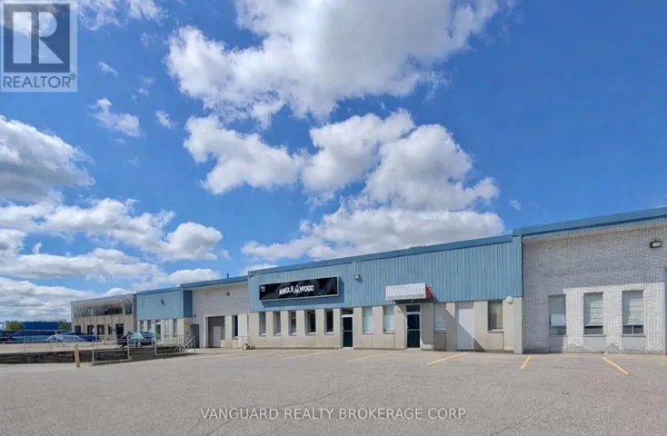 820 FLINT ROAD, Toronto (York University Heights), Ontario M3J2J5