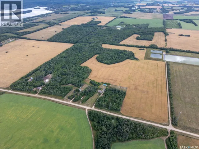 Shores Acreage, Goodsoil, Saskatchewan S0M1A0