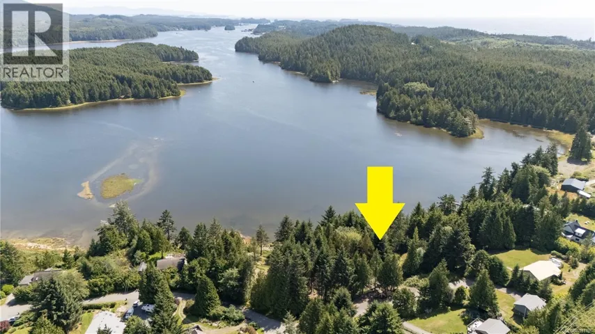 260 Karn Ave, Ucluelet, British Columbia V0R3A0