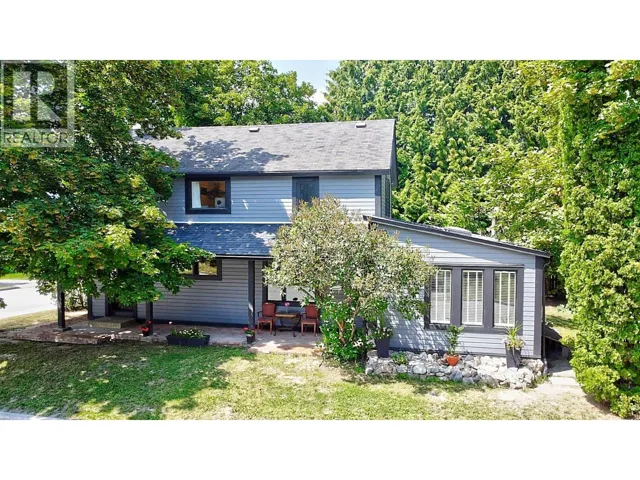 1821 Falls Street, Nelson, British Columbia V1L1K1