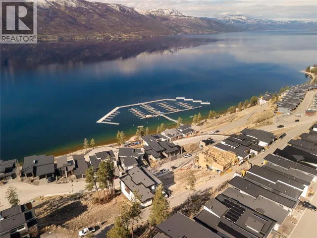 3356 Black Pine Lane, Kelowna, British Columbia V1V3G1