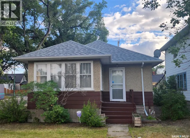 3303 Dewdney AVENUE, Regina, Saskatchewan S4T0Y9