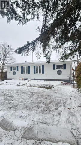 1909 WOODS BAY ROAD, Severn, Ontario L3V0V7