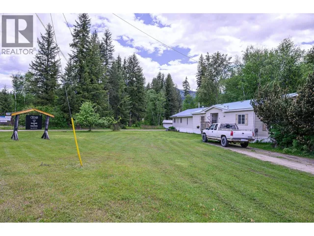 32E OLD N THOMPSON E Highway, Clearwater, British Columbia V0E1N2