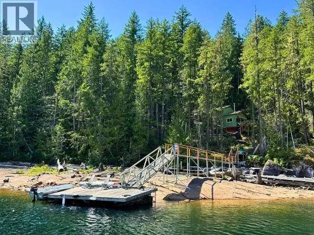 Block R-DL Blo3864 POWELL LAKE, Powell River, British Columbia None