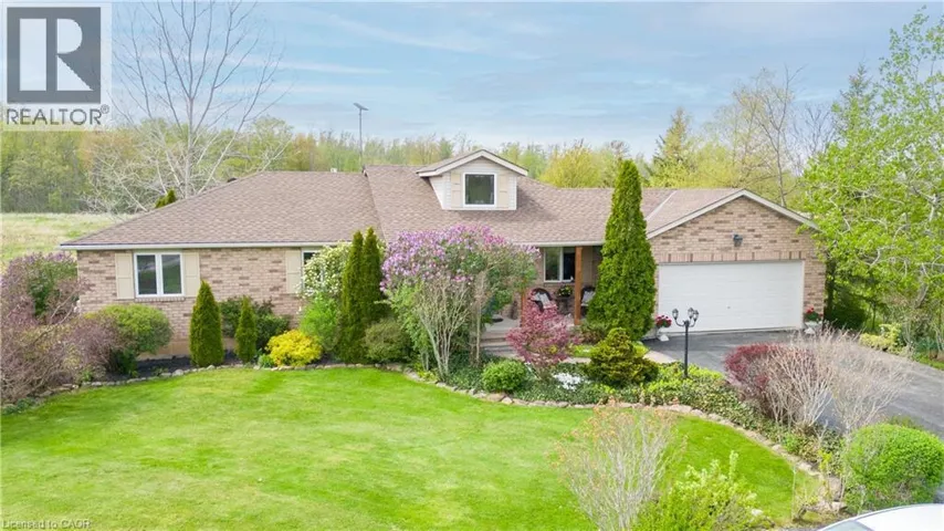 390 MOUNTAIN Road, Grimsby, Ontario L3M4E7