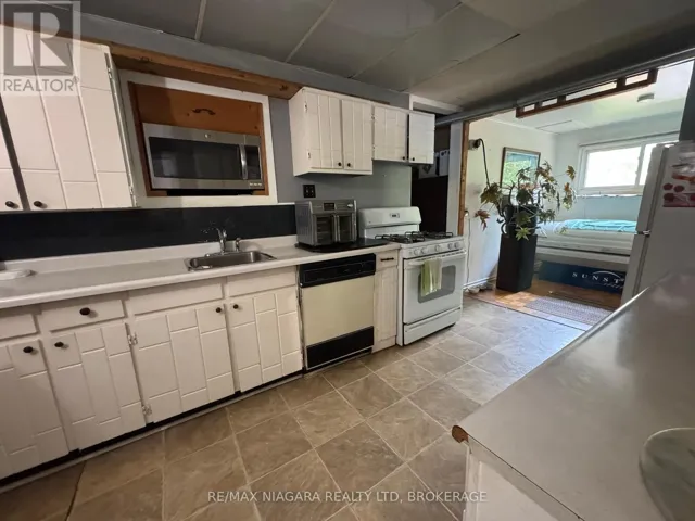 1640 DOMINION ROAD, Fort Erie (Crescent Park), Ontario L2A5M4