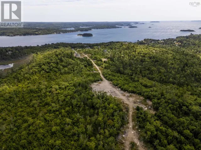 166 Hillside Drive, Boutiliers Point, Nova Scotia B3Z1W8