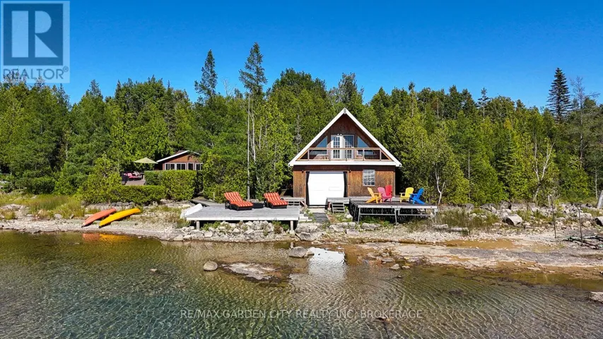 165 SIMPSON AVENUE, Northern Bruce Peninsula, Ontario N0H2R0