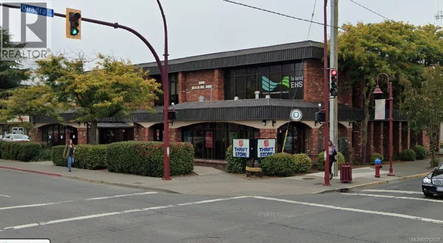 990 Hillside Ave, Victoria, British Columbia V8T2A1