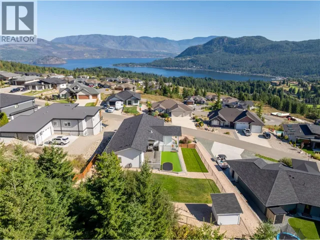 2521 Panoramic Way, Blind Bay, British Columbia V0E1H0