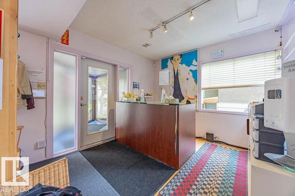 Commercial Sale For Sale