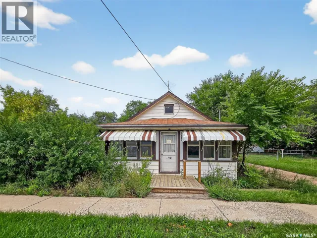 311 3rd STREET, Chaplin, Saskatchewan S0H0V0