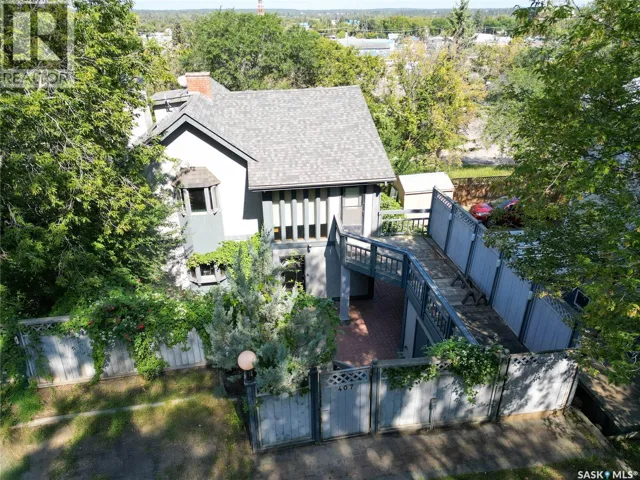 407 18th STREET W, Prince Albert, Saskatchewan S6V4A4
