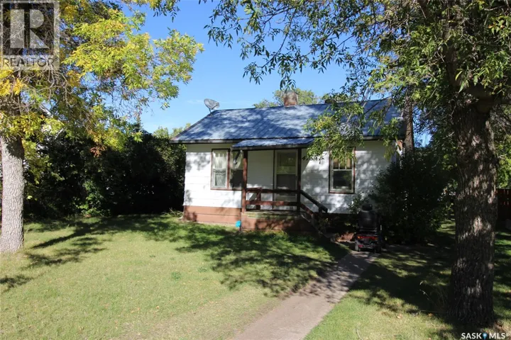 476 3rd STREET, Shaunavon, Saskatchewan S0N2M0