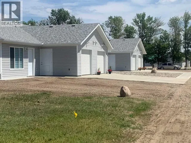 325 5 Street, Vauxhall, Alberta T0K2K0